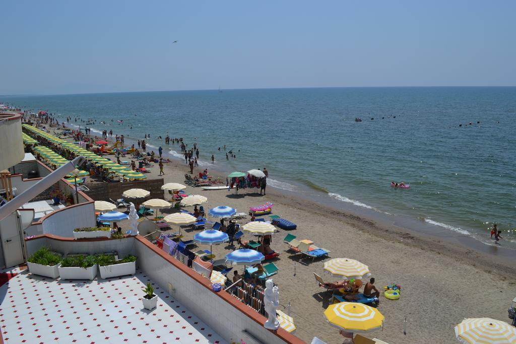 Casa Vacanze Dei Navigatori On The Sea Pontecagnano Zewnętrze zdjęcie