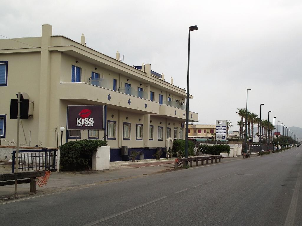 Casa Vacanze Dei Navigatori On The Sea Pontecagnano Zewnętrze zdjęcie