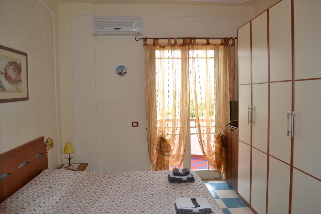 Casa Vacanze Dei Navigatori On The Sea Pontecagnano Zewnętrze zdjęcie